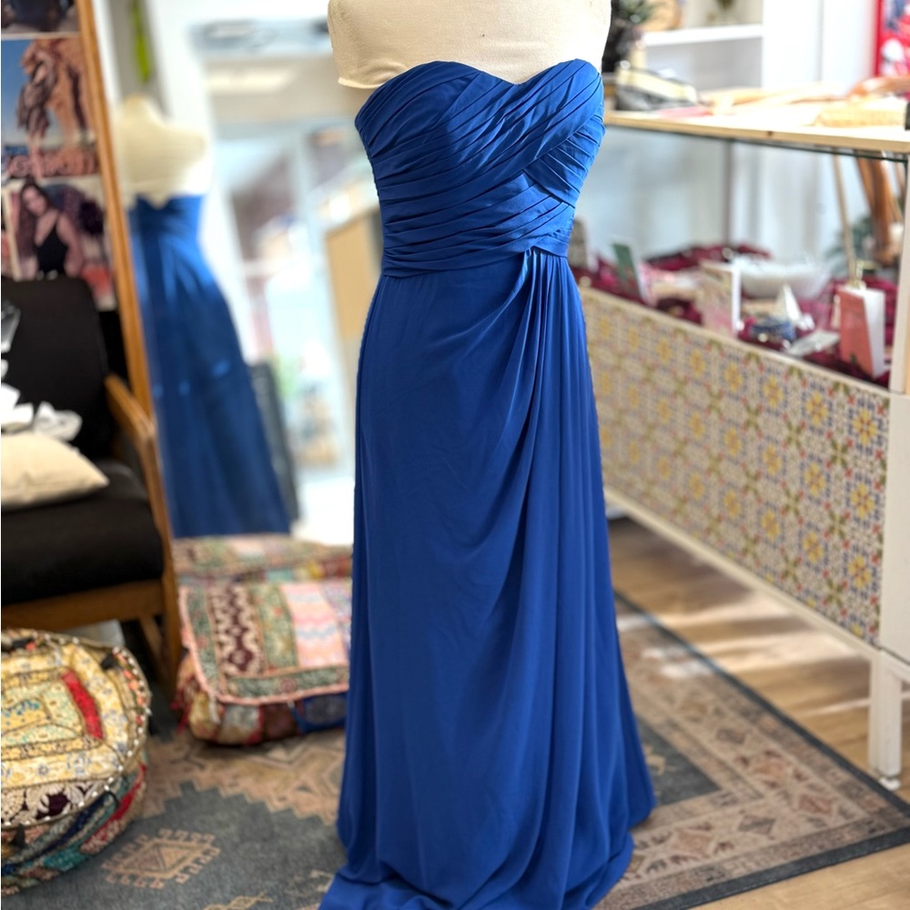 Elegant Blue Strapless Evening Dress